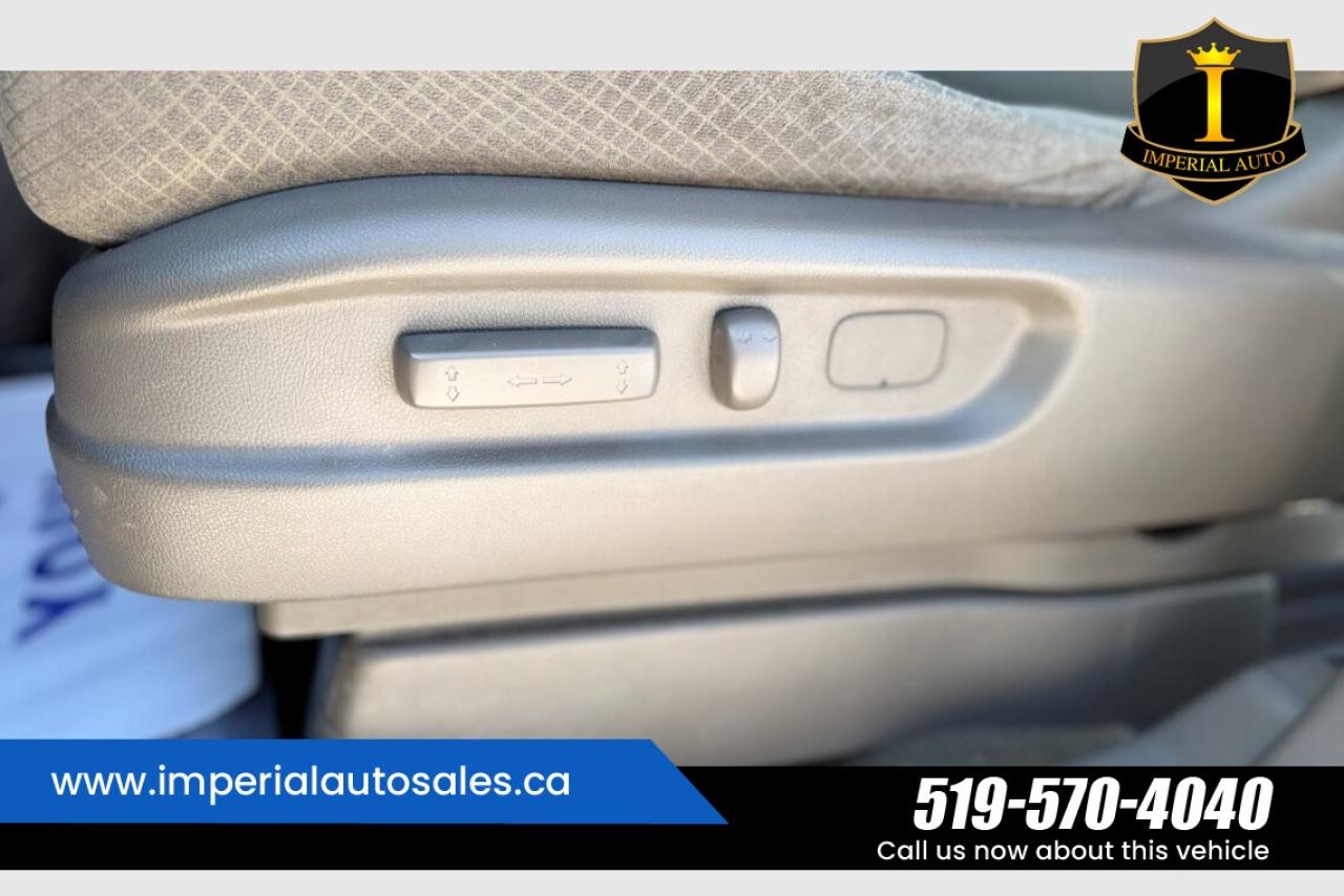 2016 Honda Odyssey SE Photo