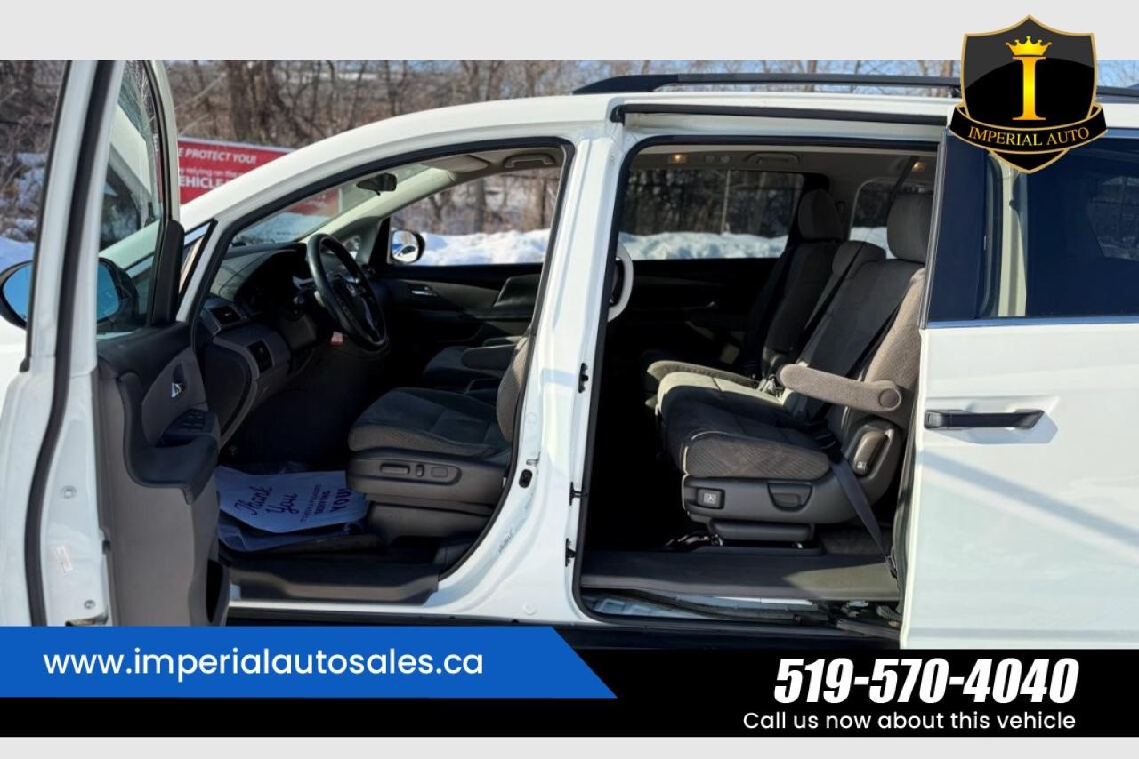 2016 Honda Odyssey SE Photo