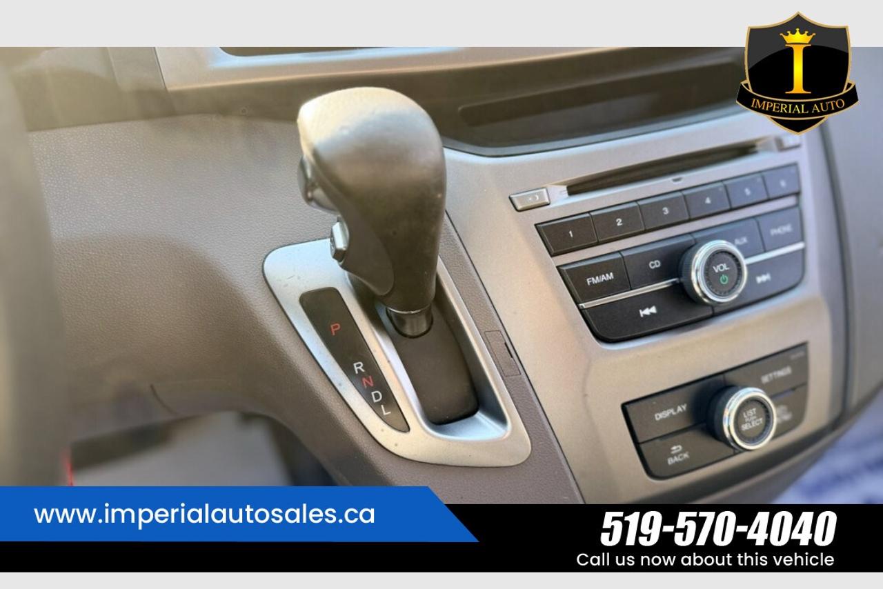 2016 Honda Odyssey SE Photo