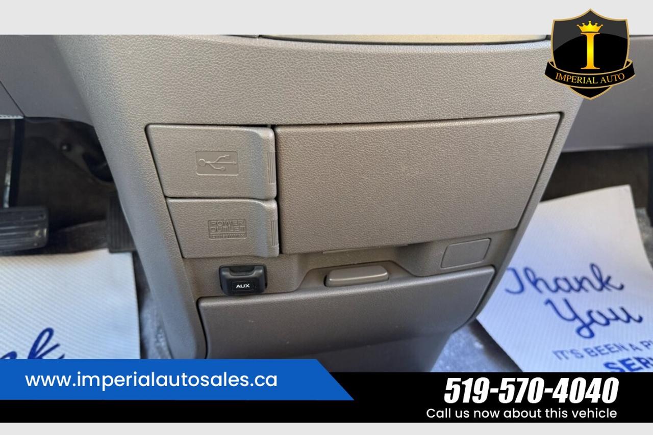 2016 Honda Odyssey SE Photo