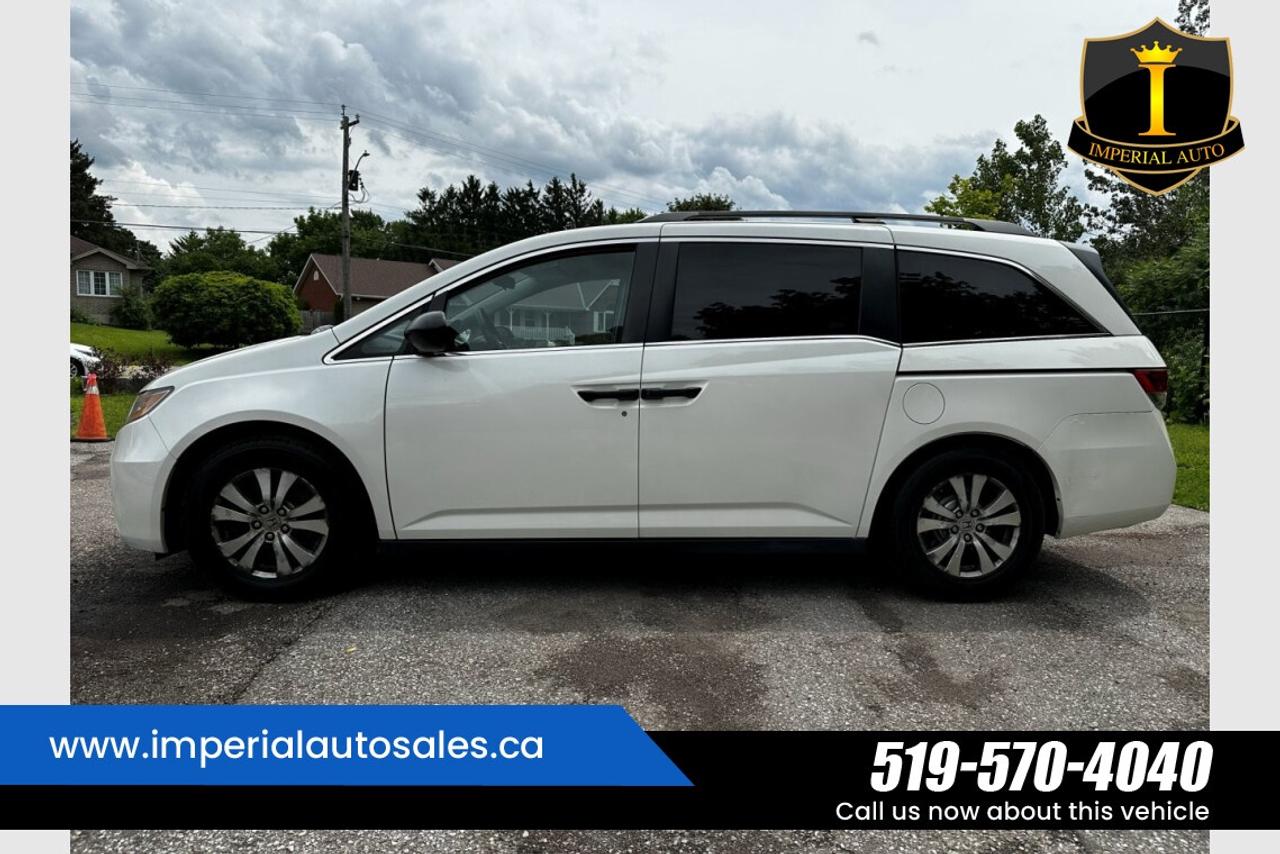 2016 Honda Odyssey SE Photo