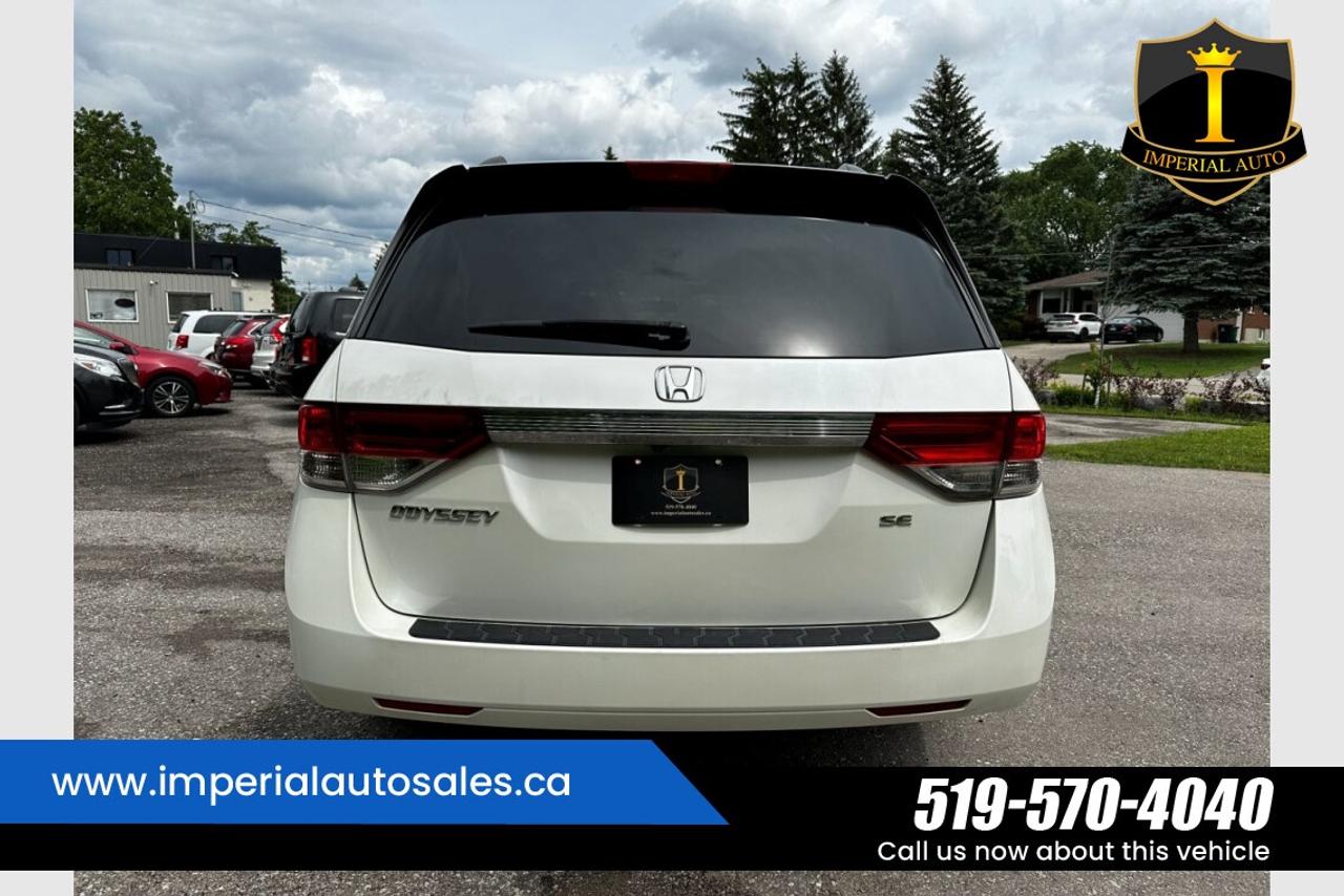 2016 Honda Odyssey SE Photo