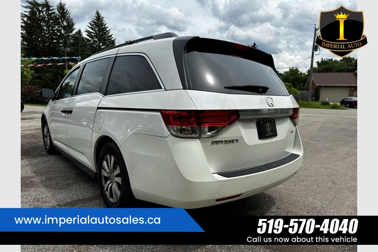 2016 Honda Odyssey SE Photo