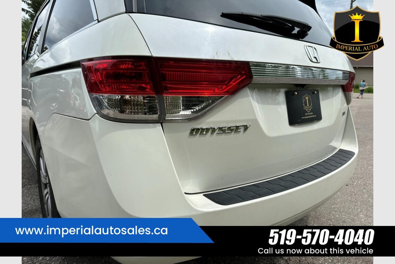 2016 Honda Odyssey SE Photo
