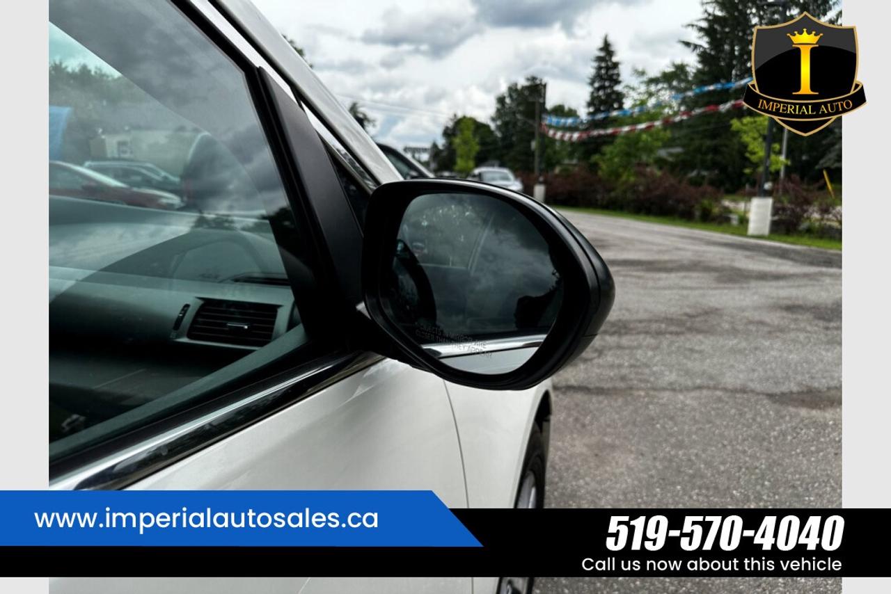 2016 Honda Odyssey SE Photo