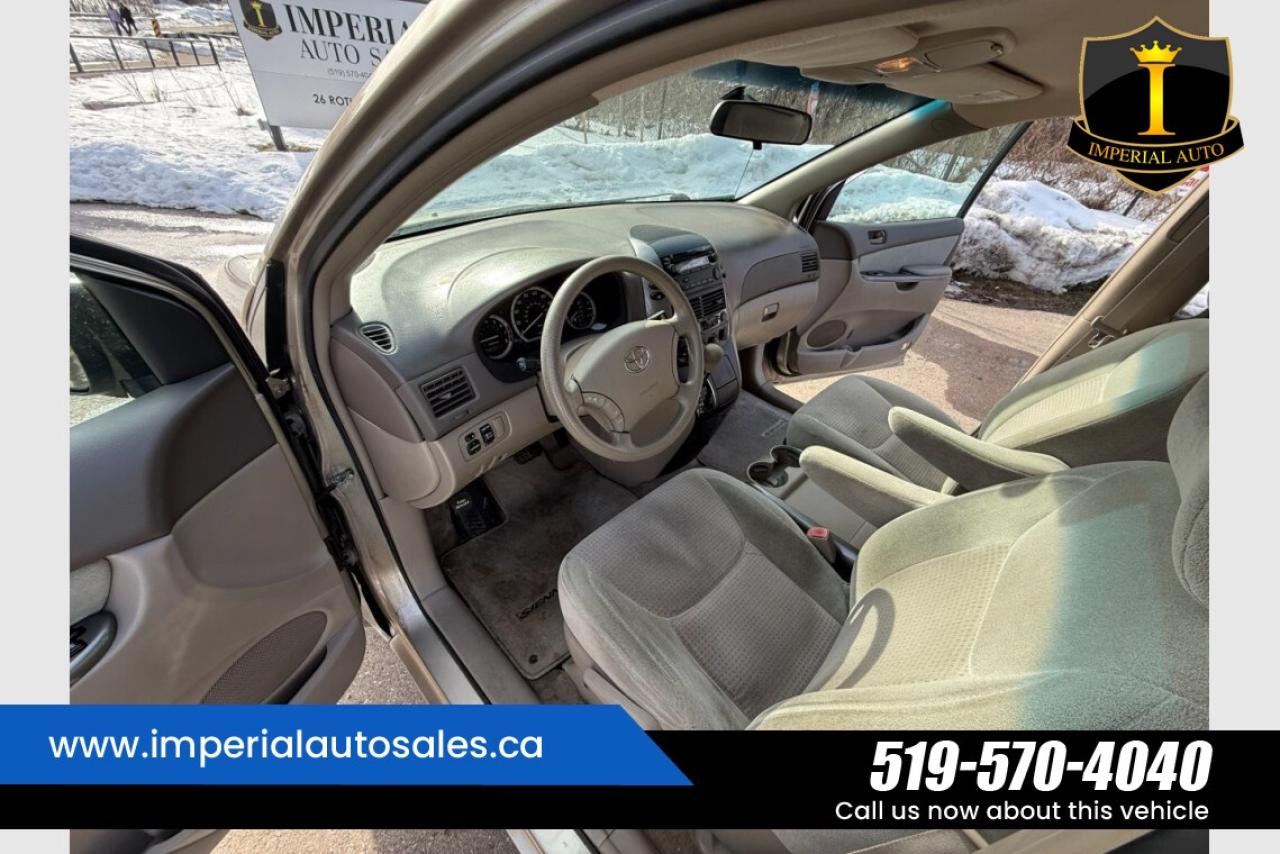 2009 Toyota Sienna CE= "AS IS" SPECIAL Photo