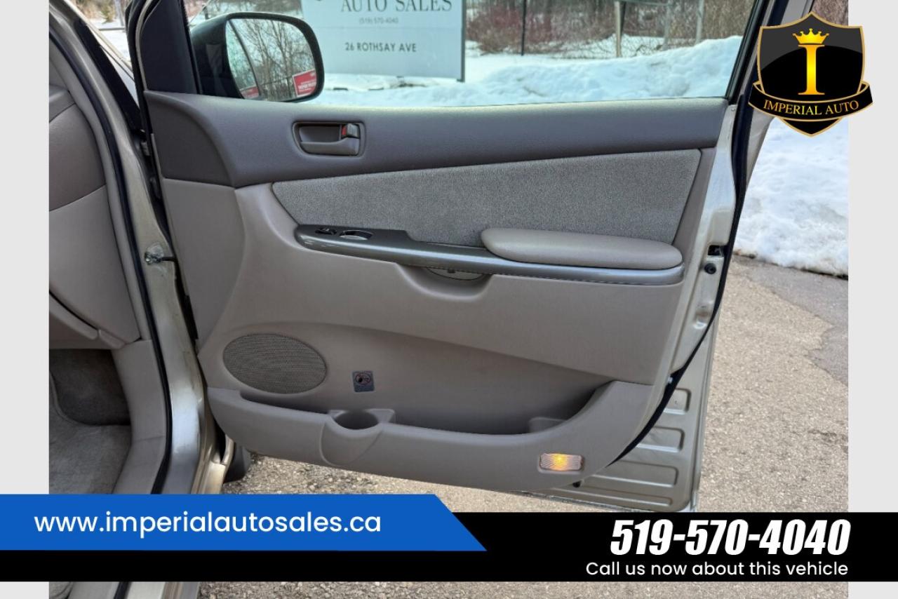 2009 Toyota Sienna CE= "AS IS" SPECIAL Photo