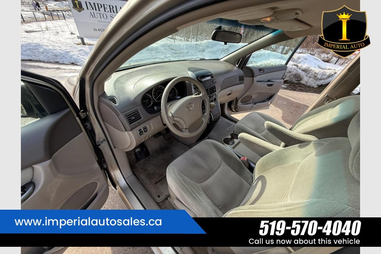2009 Toyota Sienna CE= "AS IS" SPECIAL Photo
