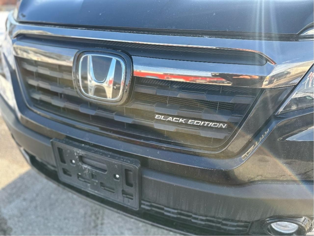 2018 Honda Ridgeline Black Edition Photo