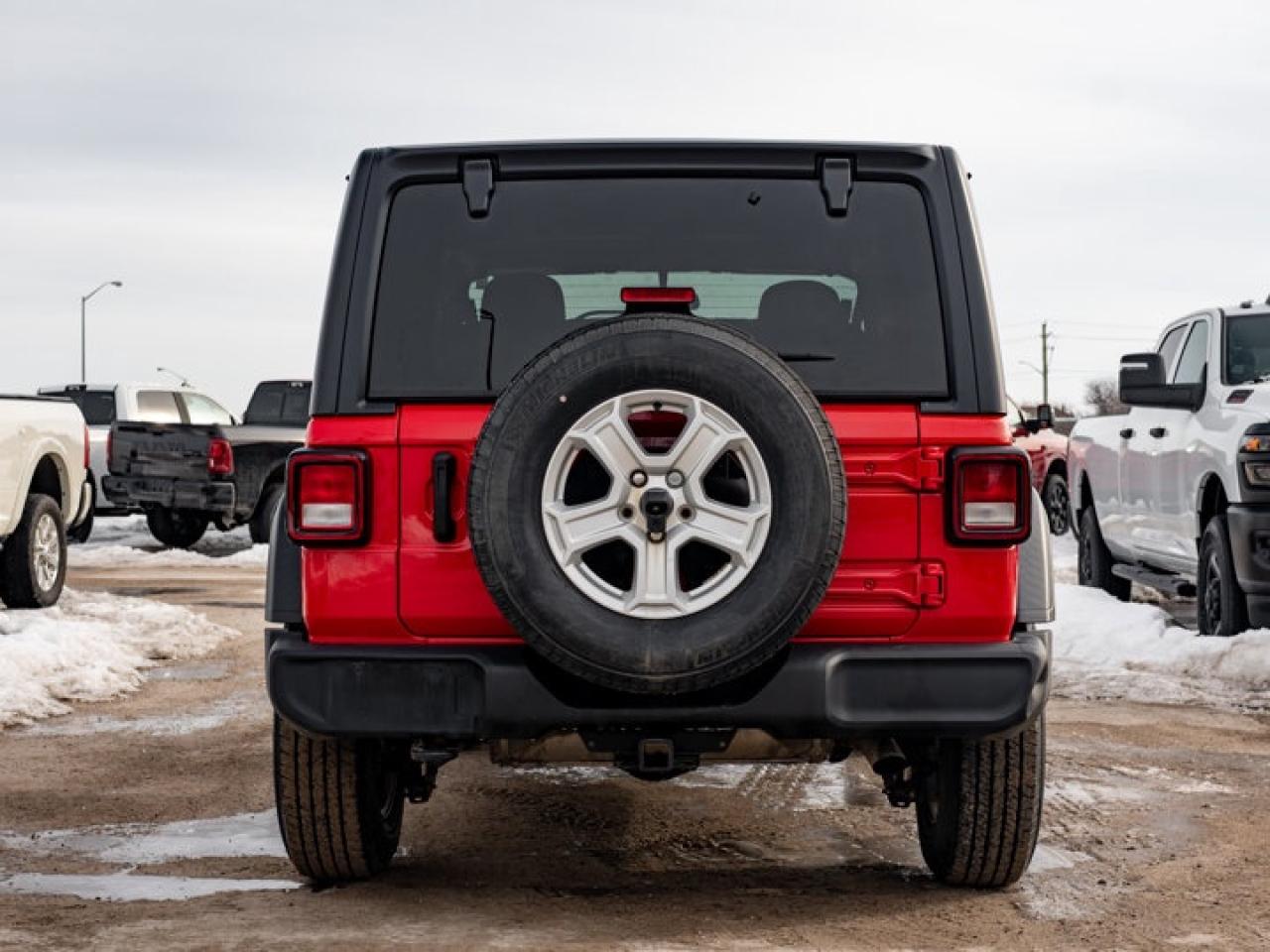 2022 Jeep Wrangler Sport S Photo