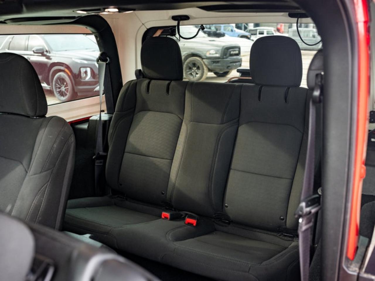 2022 Jeep Wrangler Sport S Photo