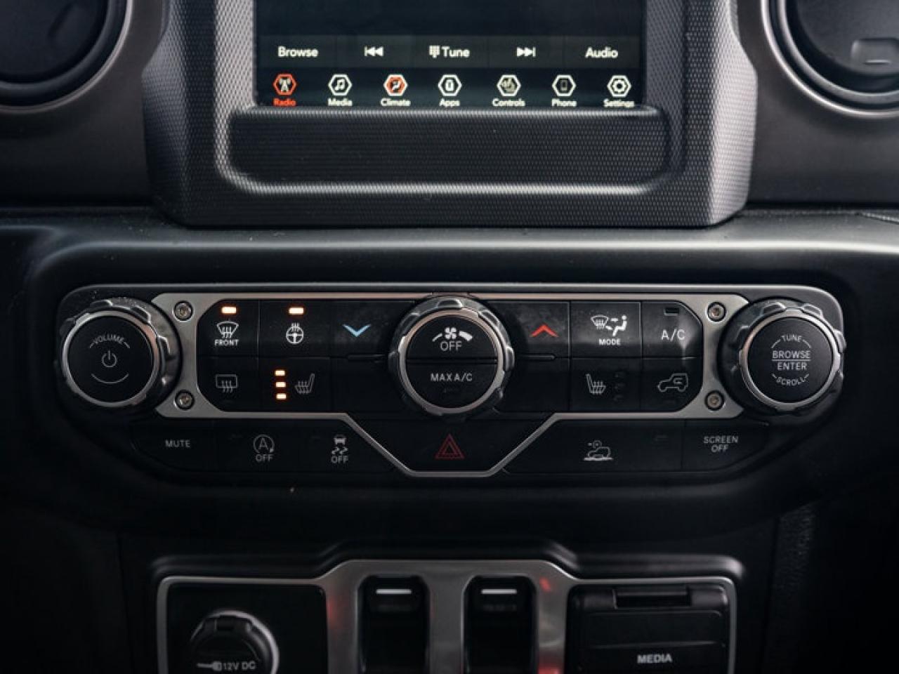 2022 Jeep Wrangler Sport S Photo