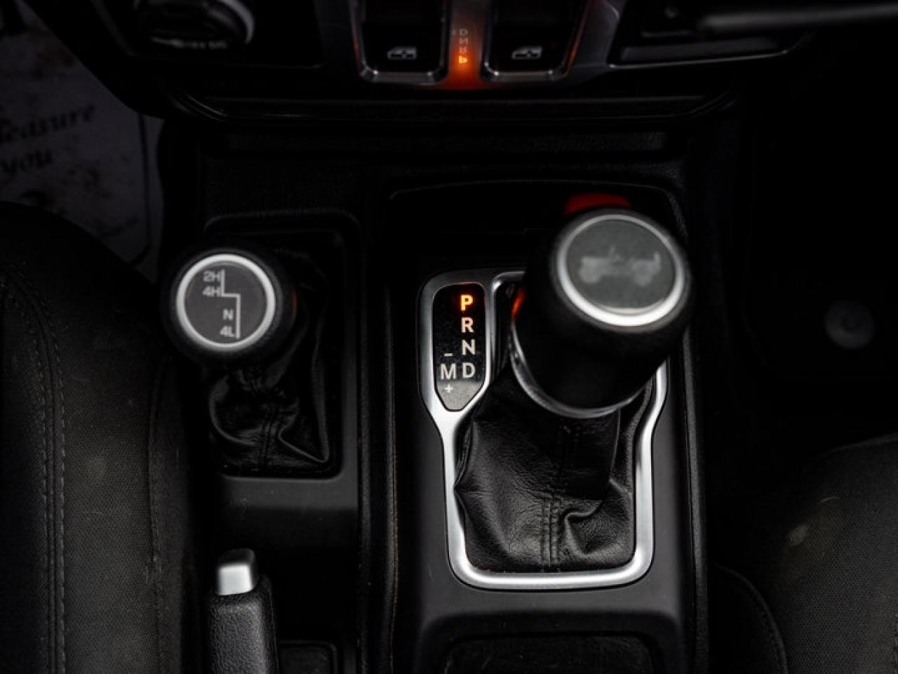 2022 Jeep Wrangler Sport S Photo