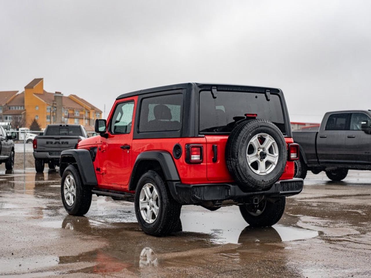 2022 Jeep Wrangler Sport S Photo
