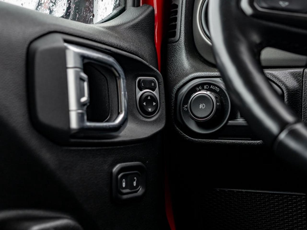 2022 Jeep Wrangler Sport S Photo