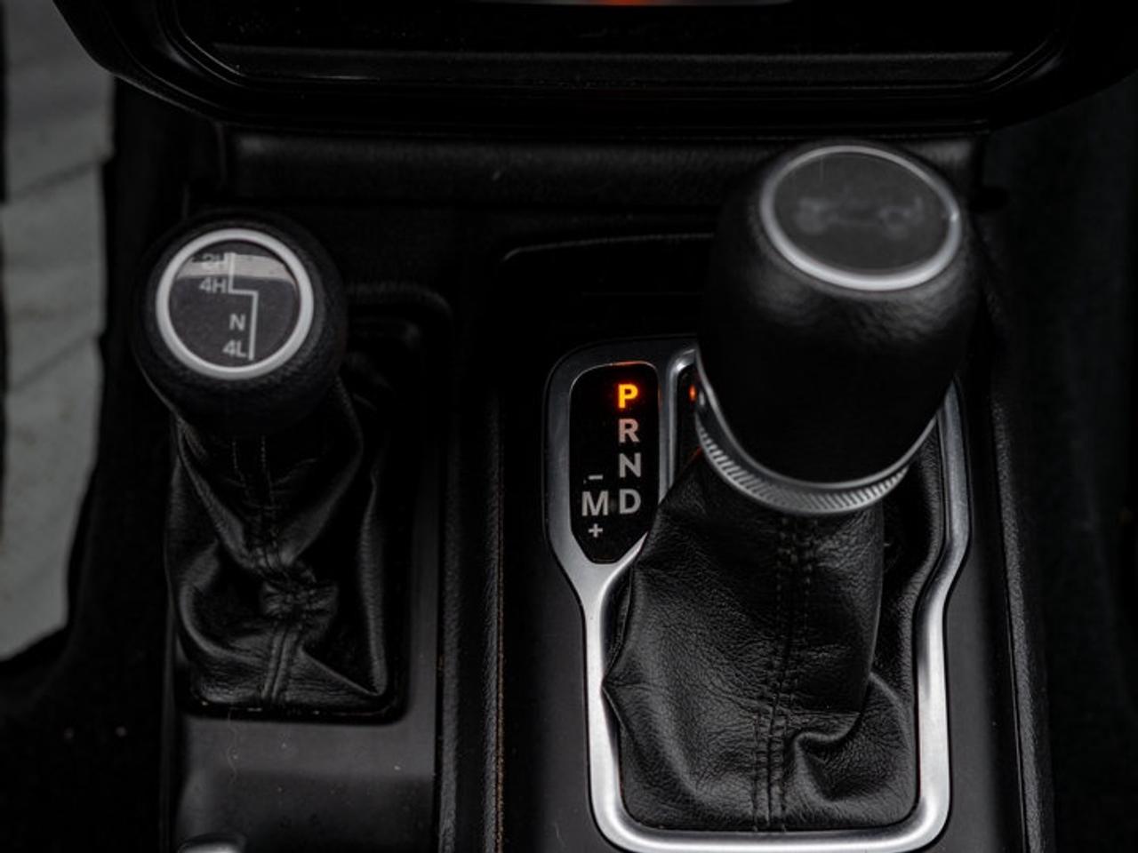 2022 Jeep Wrangler Sport S Photo