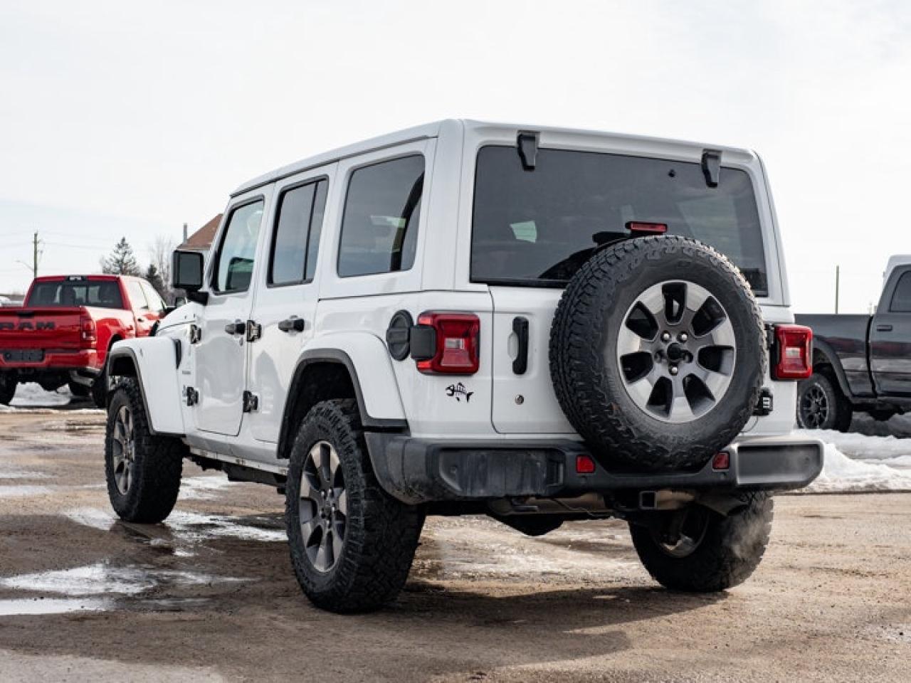 2019 Jeep Wrangler Unlimited Sahara Photo