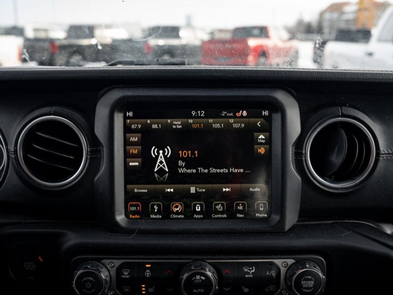 2019 Jeep Wrangler Unlimited Sahara Photo