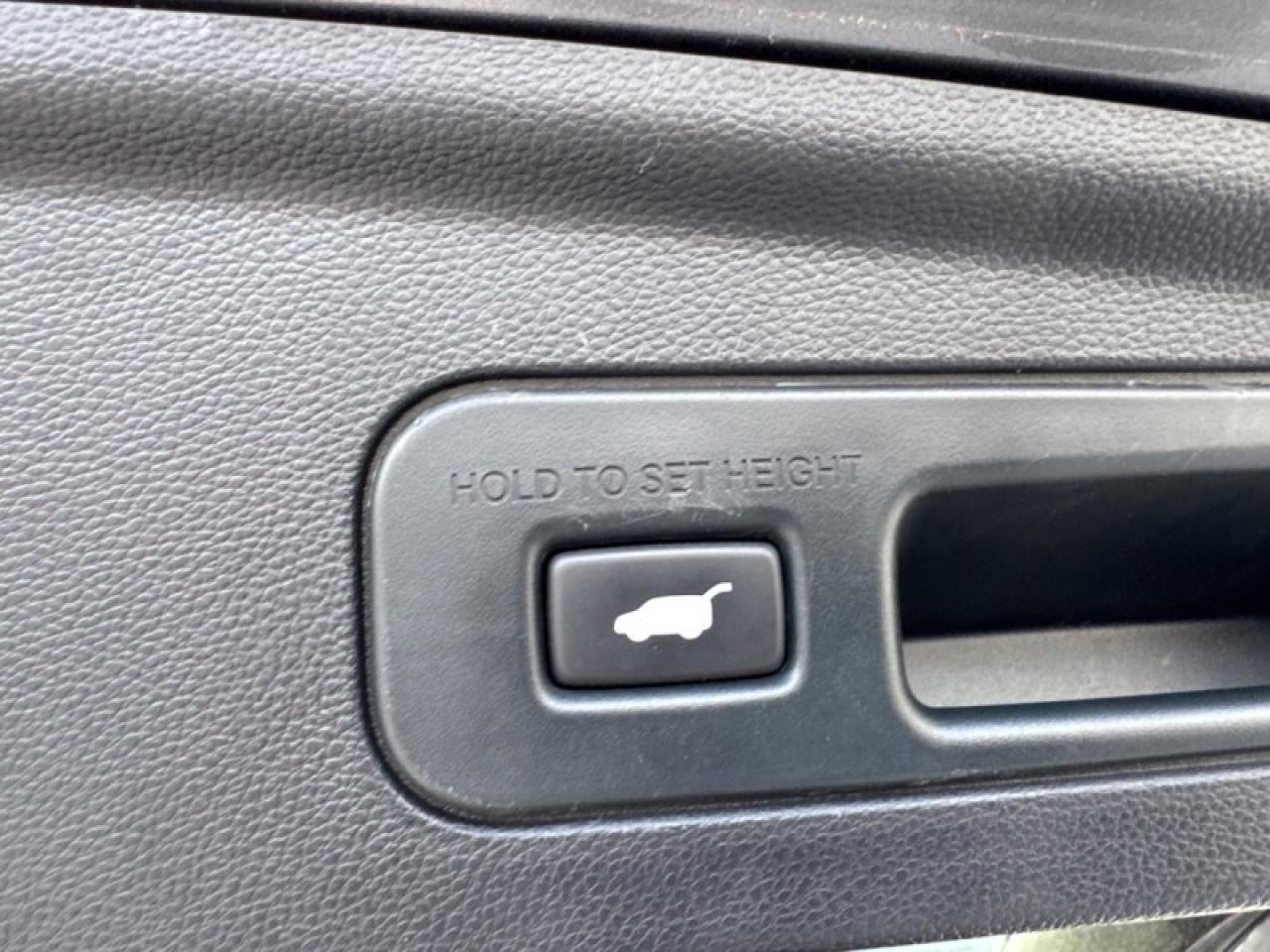 2022 Acura MDX A-Spec SH-AWD  - Cooled Seats -  Premium Audio Photo