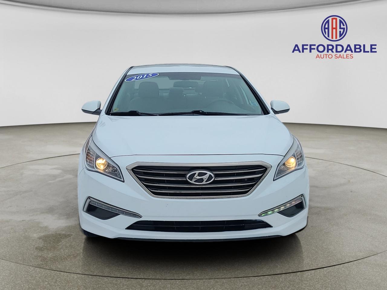 2015 Hyundai Sonata 2.4L GL - Photo #8