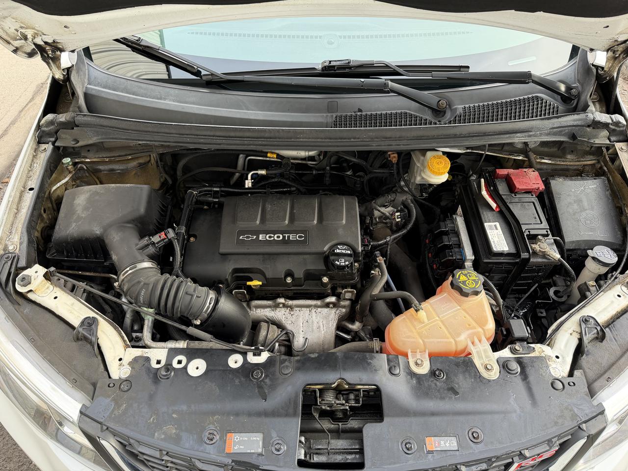 2017 Chevrolet Sonic LT - LOW KM, AUTO, SUNROOF, HEATED SEATS, B/U CAM! Photo