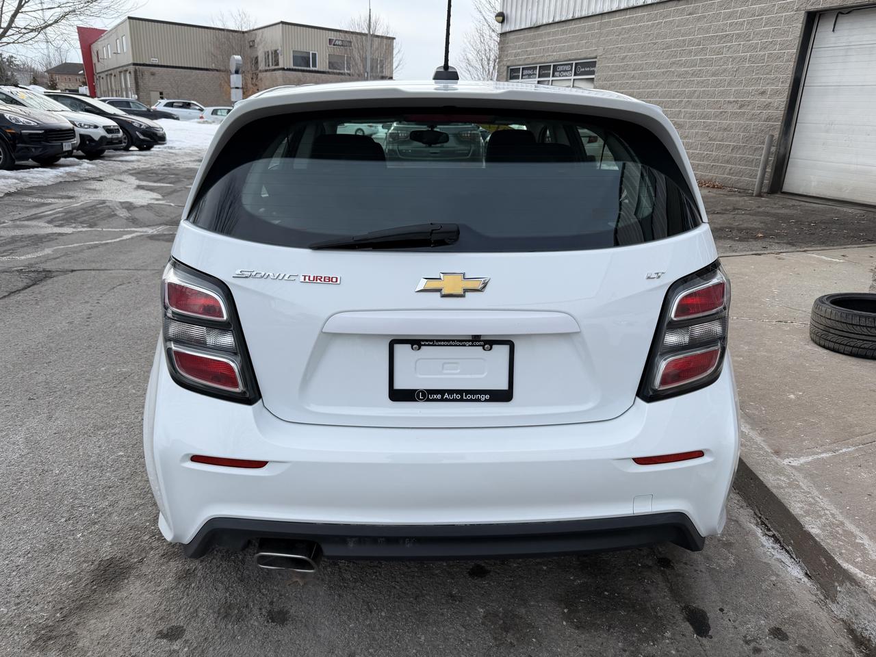 2017 Chevrolet Sonic LT - LOW KM, AUTO, SUNROOF, HEATED SEATS, B/U CAM! Photo8