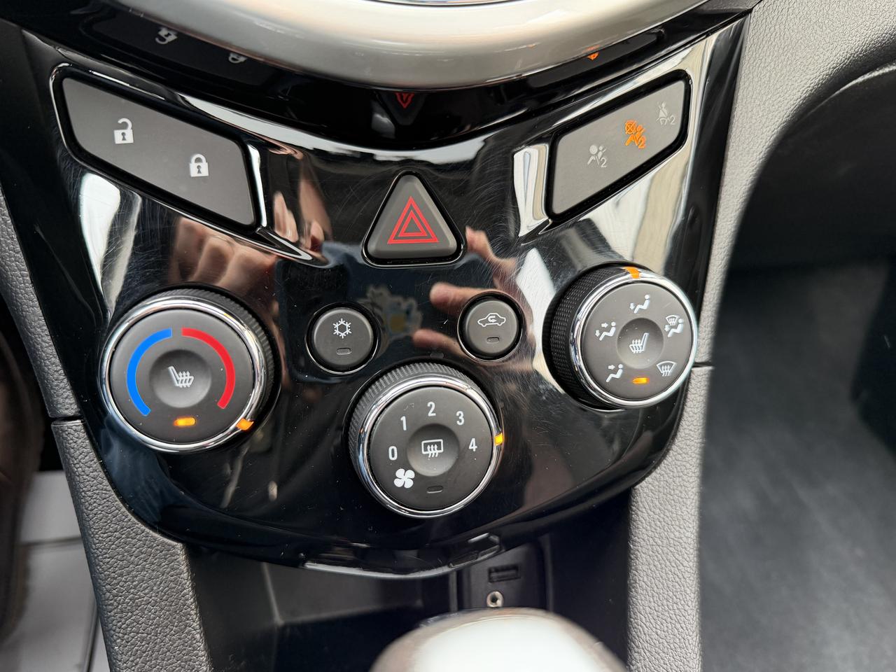 2017 Chevrolet Sonic LT - LOW KM, AUTO, SUNROOF, HEATED SEATS, B/U CAM! Photo