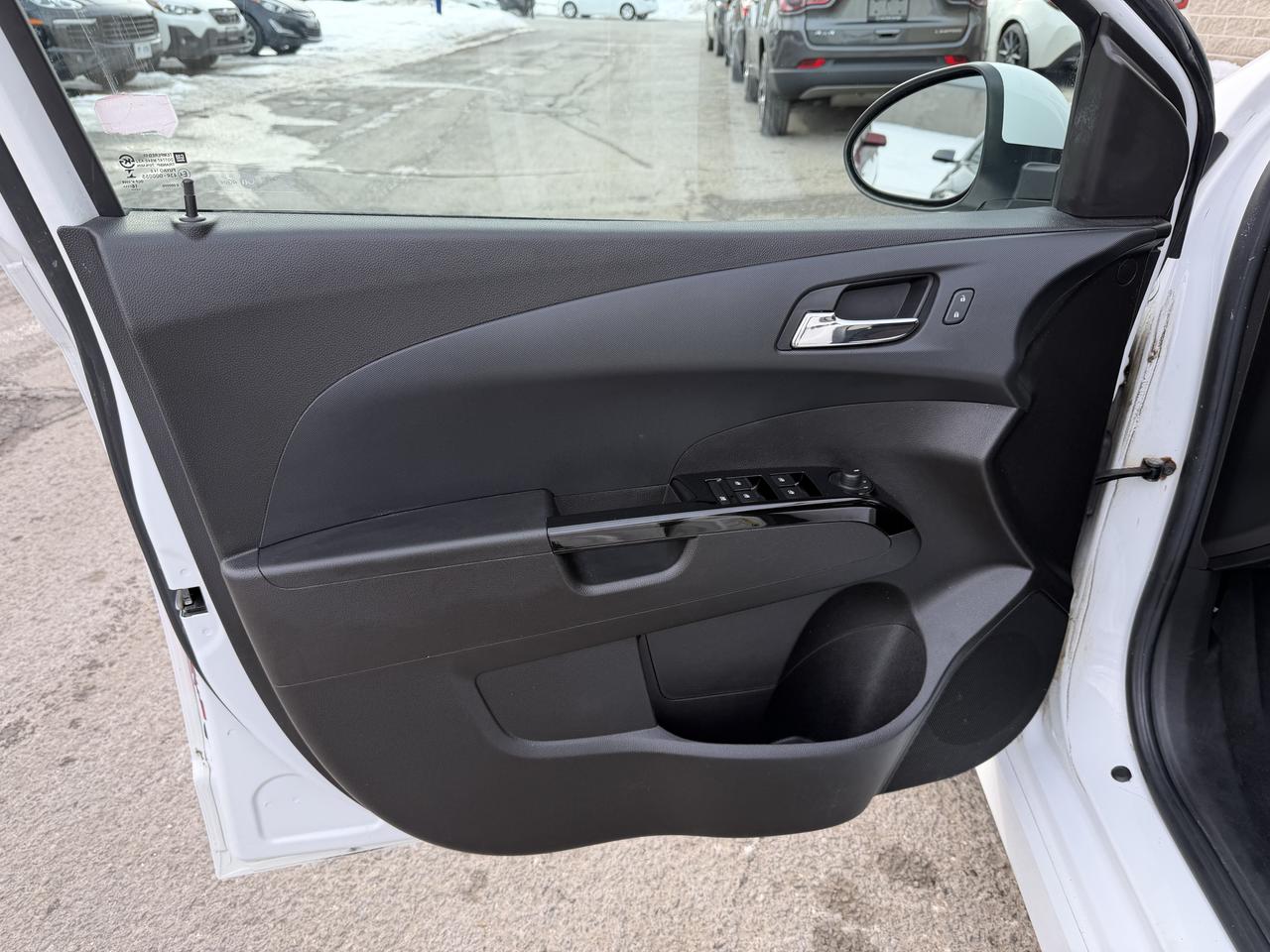 2017 Chevrolet Sonic LT - LOW KM, AUTO, SUNROOF, HEATED SEATS, B/U CAM! Photo