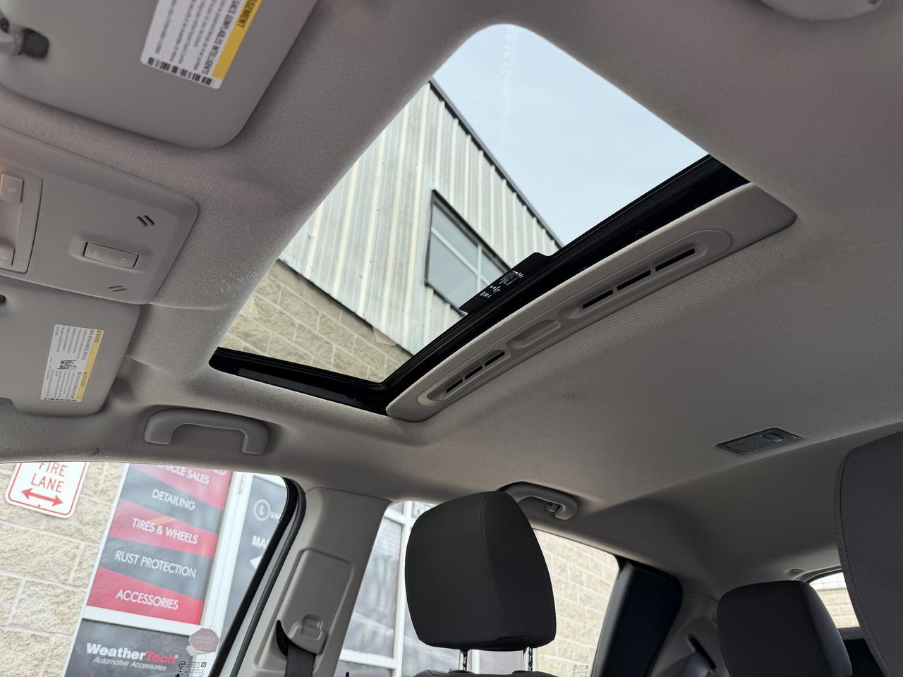 2017 Chevrolet Sonic LT - LOW KM, AUTO, SUNROOF, HEATED SEATS, B/U CAM! Photo