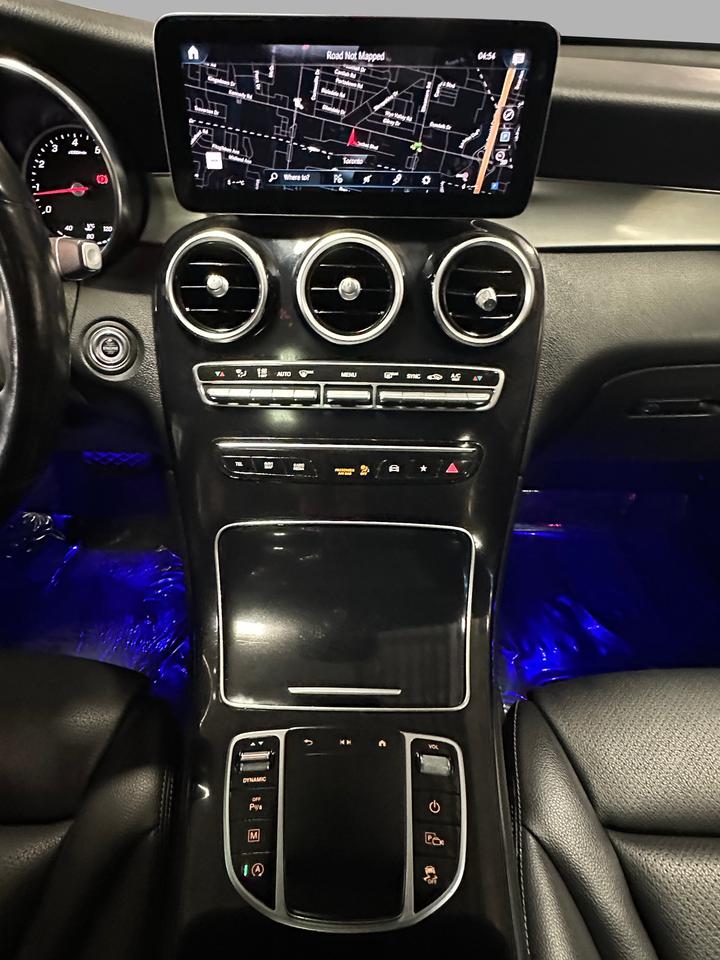 2022 Mercedes-Benz GLC-Class GLC 300 Photo