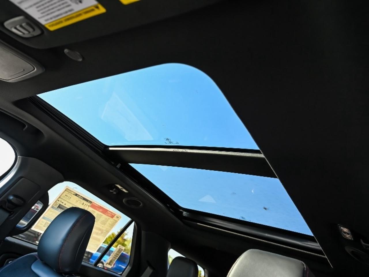 2025 Ford Explorer ST Photo