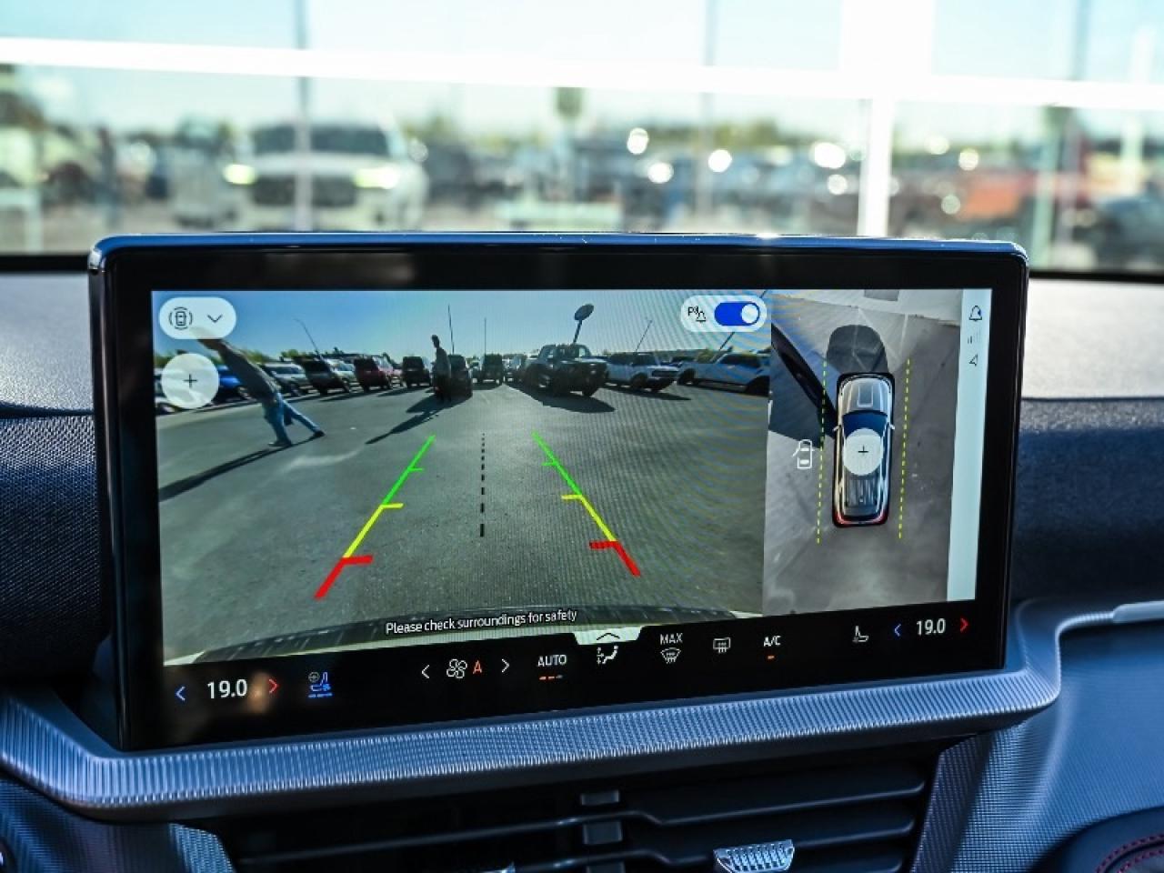 2025 Ford Explorer ST Photo