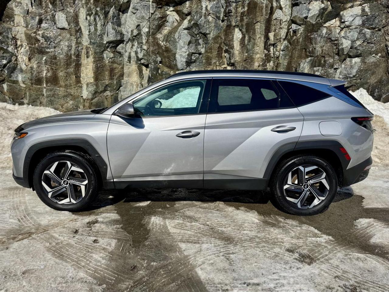2022 Hyundai Tucson Hybrid Luxury AWD Photo