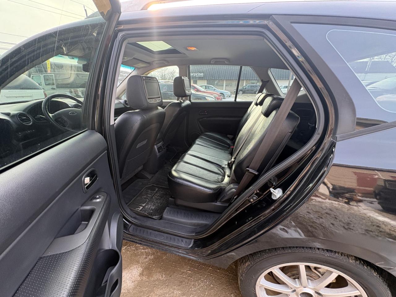 2011 Kia Rondo EX V6 – 7 Passenger with Safety Included and 1-Year Powertrain Warranty Photo