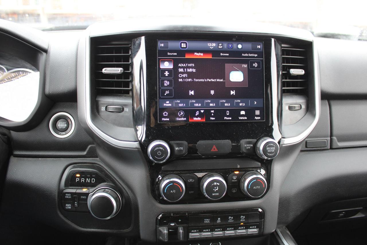 2023 RAM 3500 Big Horn Photo