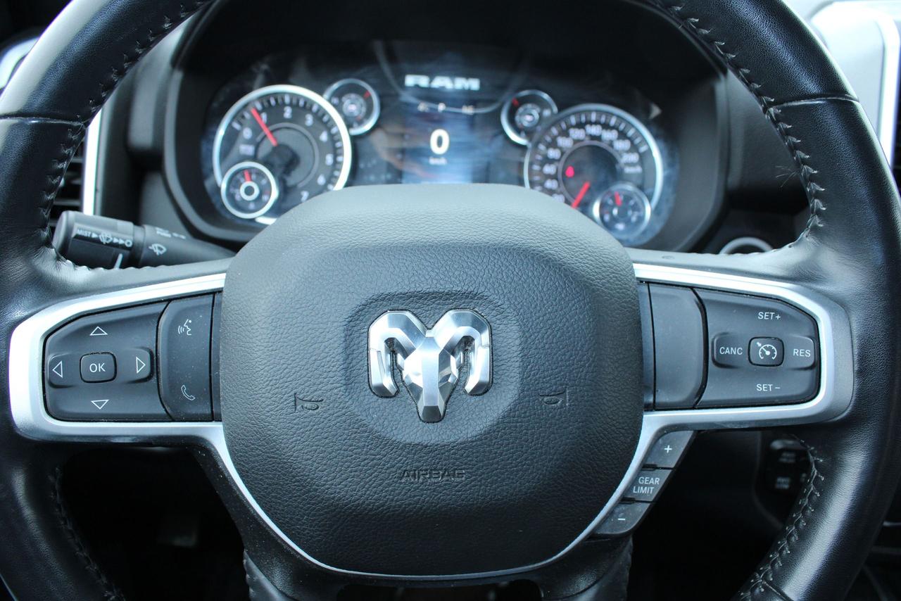 2023 RAM 3500 Big Horn Photo