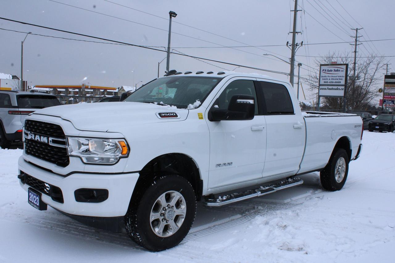 2023 RAM 3500 Big Horn Photo