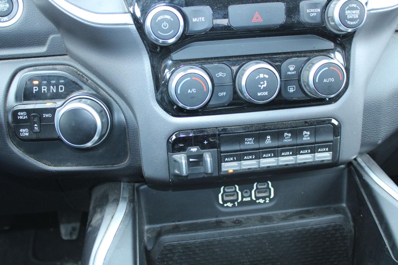 2023 RAM 3500 Big Horn Photo