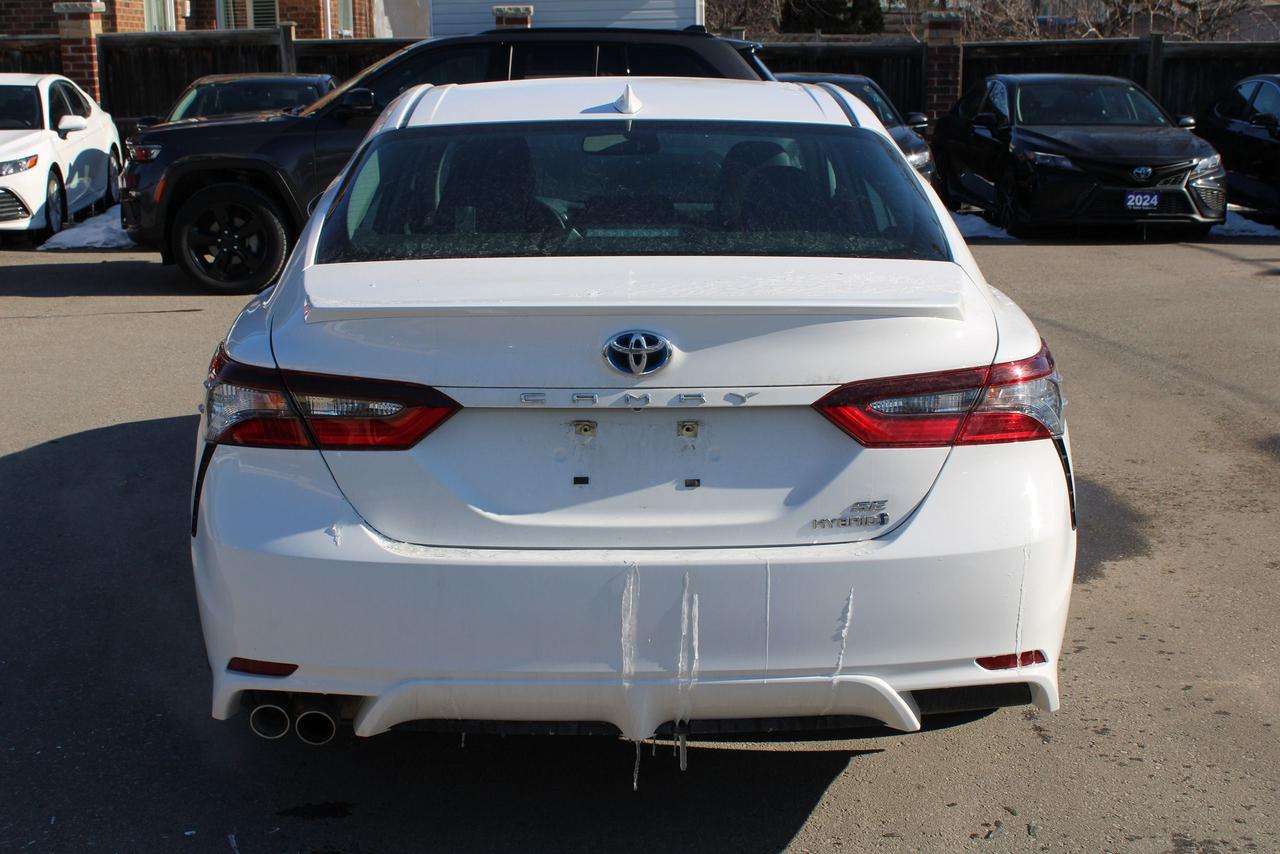 2024 Toyota Camry HYBRID SE Photo