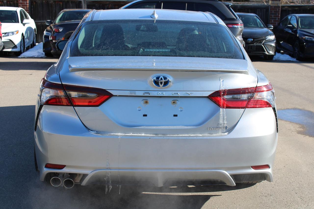 2024 Toyota Camry HYBRID SE Photo4