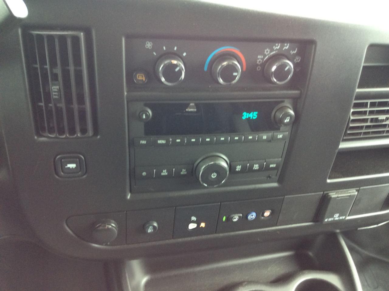 2023 GMC Savana Cargo Van Cargo Photo