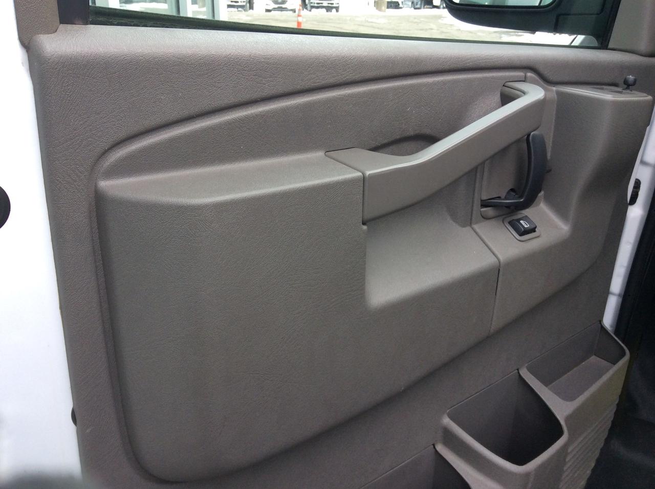 2023 GMC Savana Cargo Van Cargo Photo2