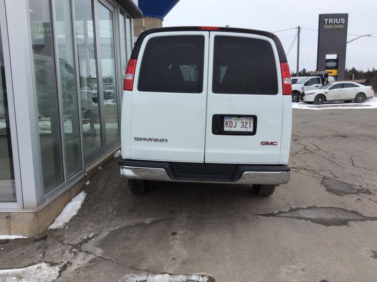 2023 GMC Savana Cargo Van Cargo Photo