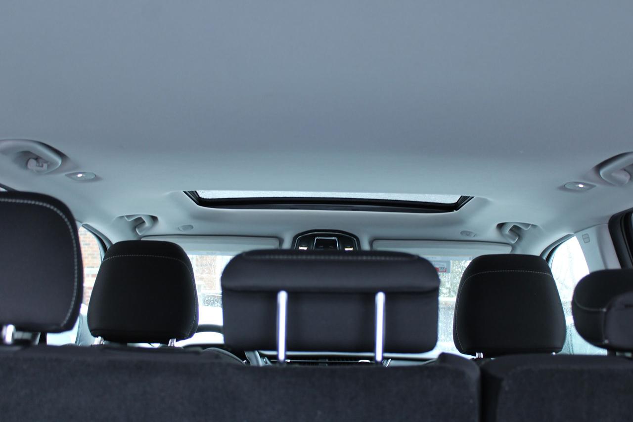 2023 Jeep Grand Cherokee Laredo Photo