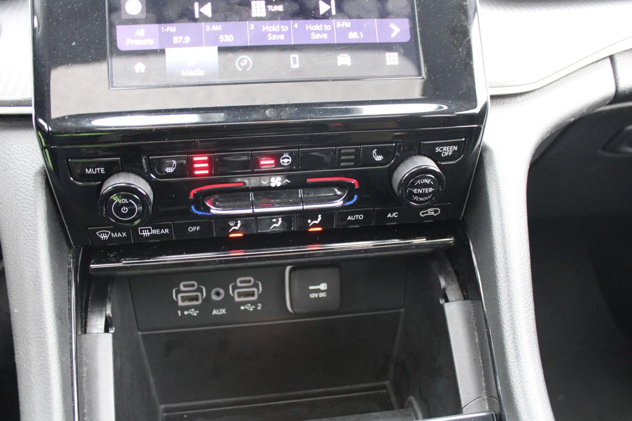 2023 Jeep Grand Cherokee Laredo Photo