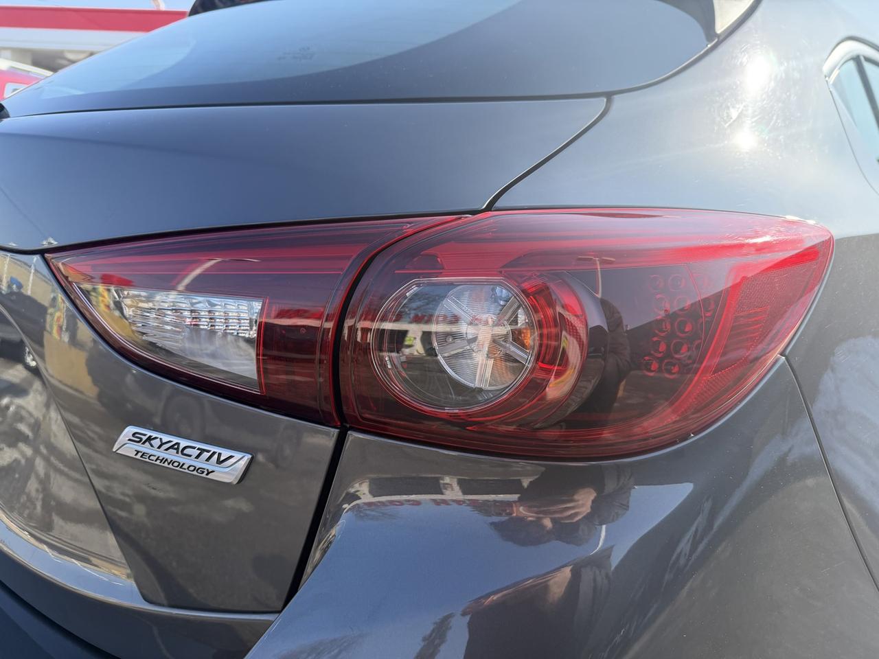 2018 Mazda MAZDA3 GT Photo