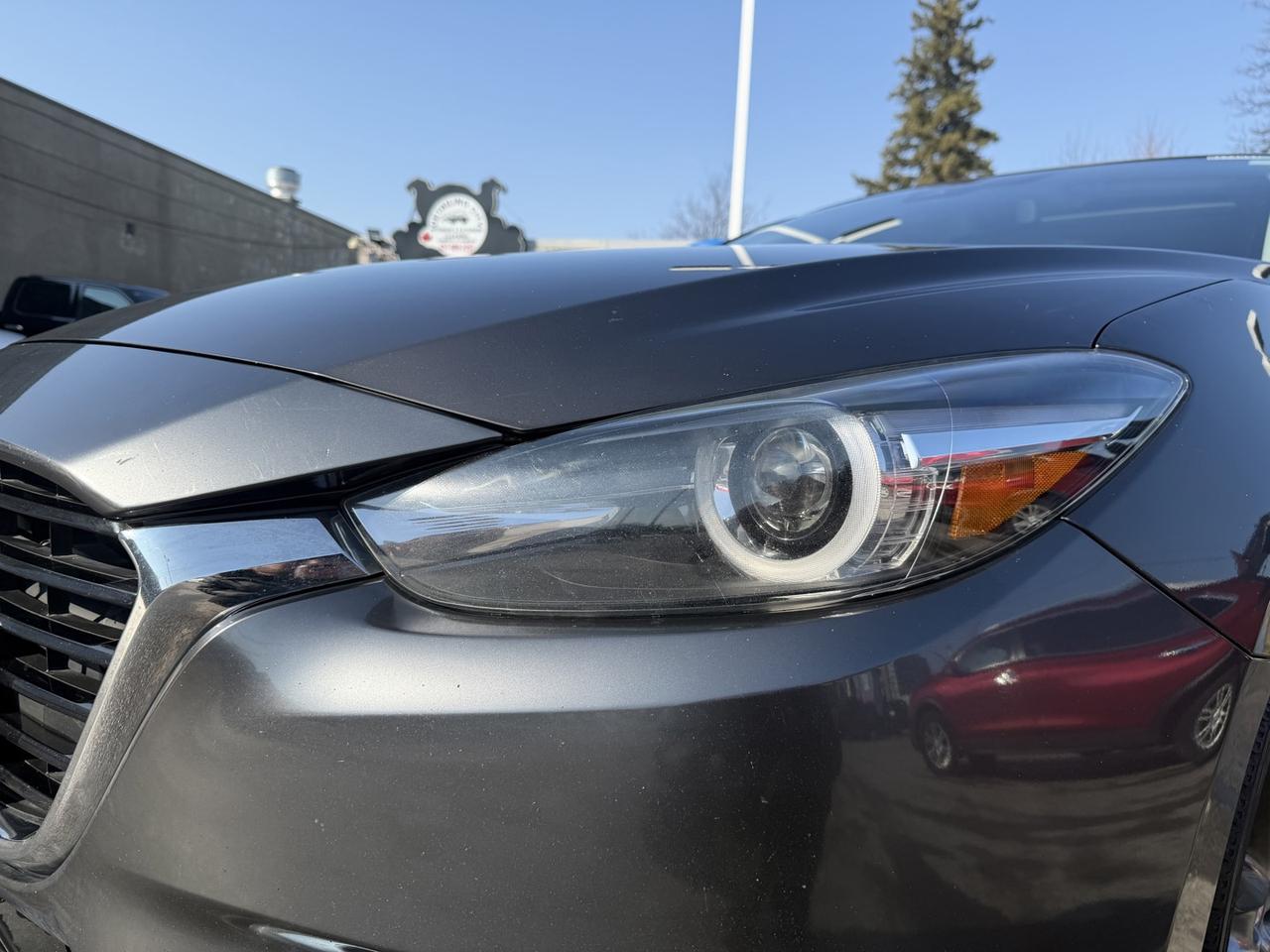 2018 Mazda MAZDA3 GT Photo