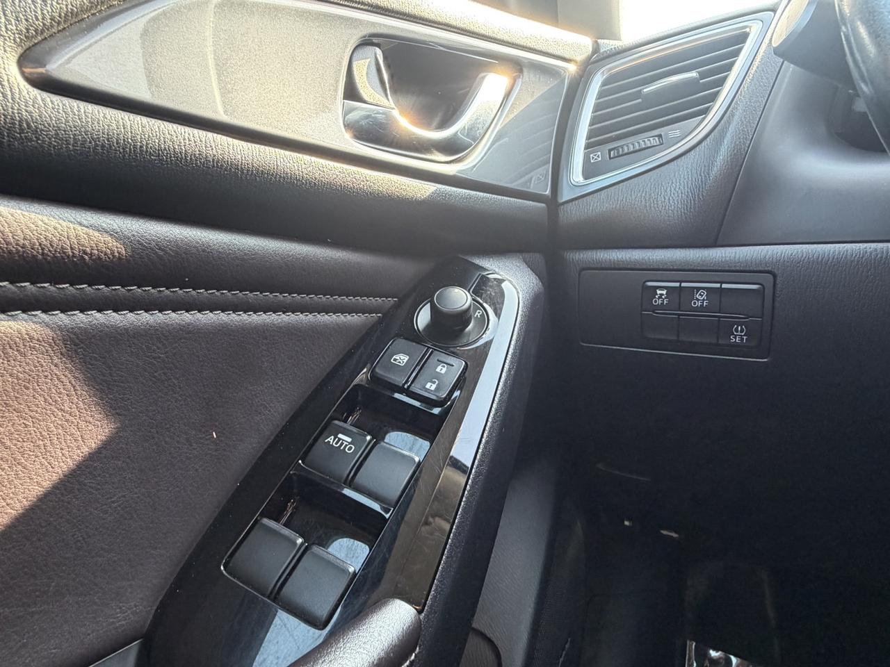 2018 Mazda MAZDA3 GT Photo