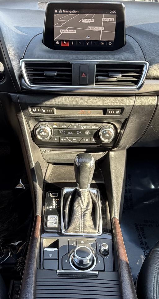 2018 Mazda MAZDA3 GT Photo