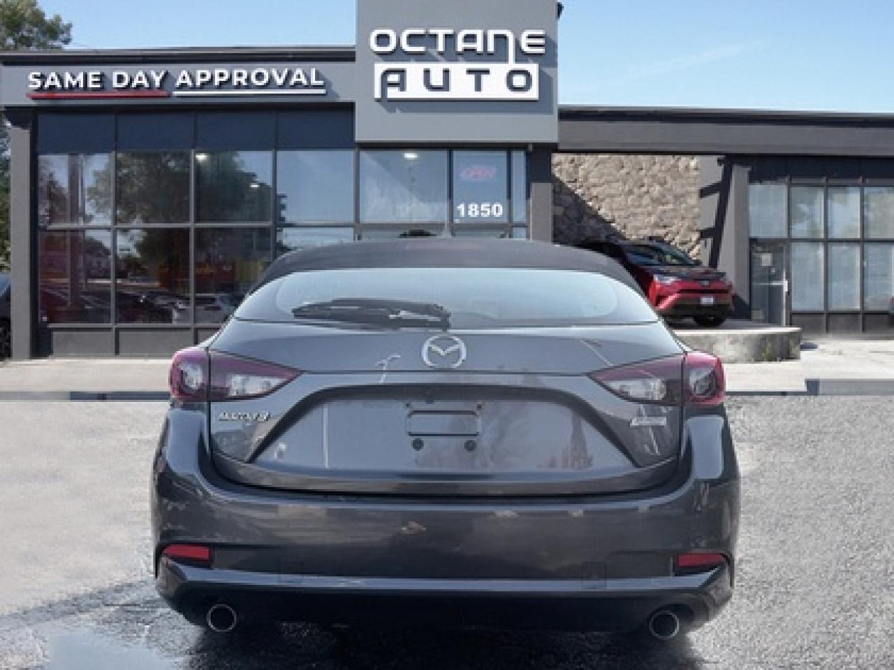 2018 Mazda MAZDA3 GT Photo